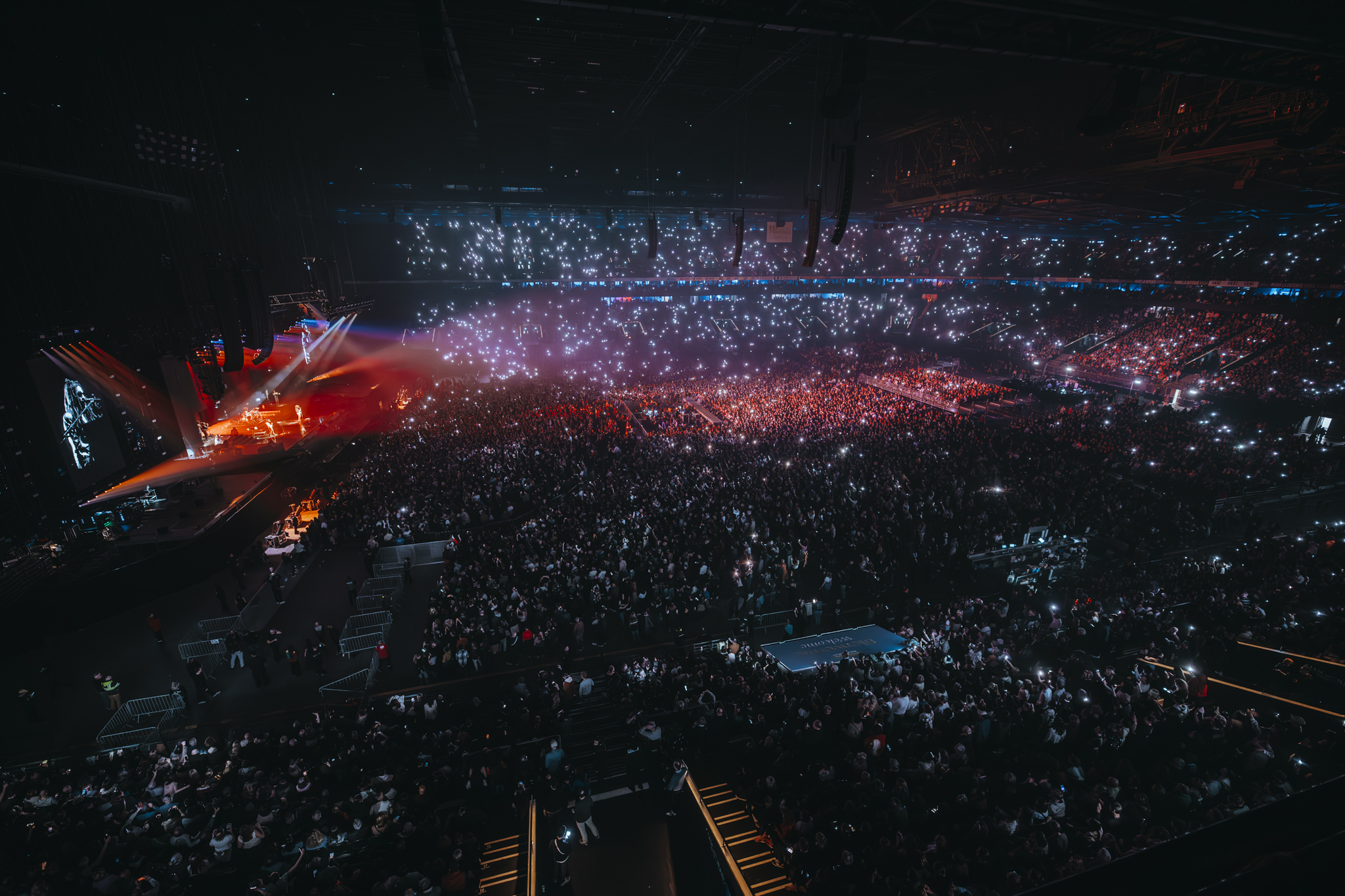 La scene de Lenny Kravitz face à une salle comble Paris La Défense Arena