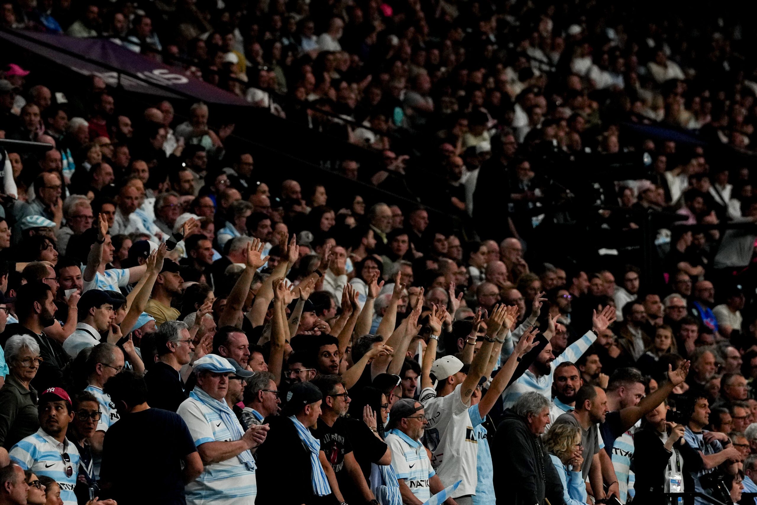 Public Racing 92 tribunes match acclamations