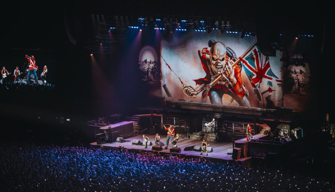 Scène du concert d'Iron Maiden le 20 juillet 2025
