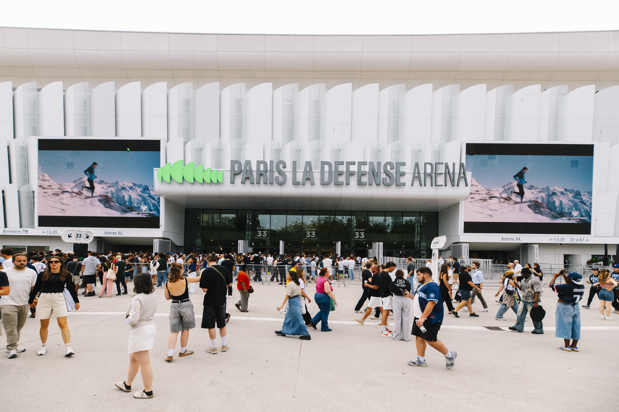 Partenariat de Paris La Défense Arena et Serre Chevalier sur le parvis
